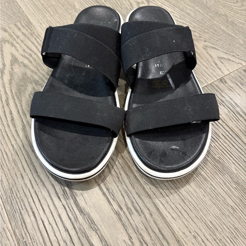 Italian Shoemakers Black Sandals